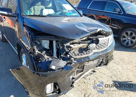 2015 Kia Sorento Limited V6 z USA, uszkodzony, nr VIN 5XYKWDA78FG618308